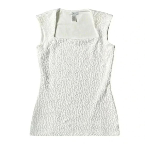 Caché Vintage White Unique Square NeckTextured Sleeveless Blouse Size XS - Picture 1 of 5